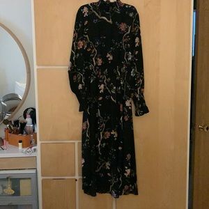Nanette Lepore Floral “chiffon” like dress. Navy Blue Background Color
